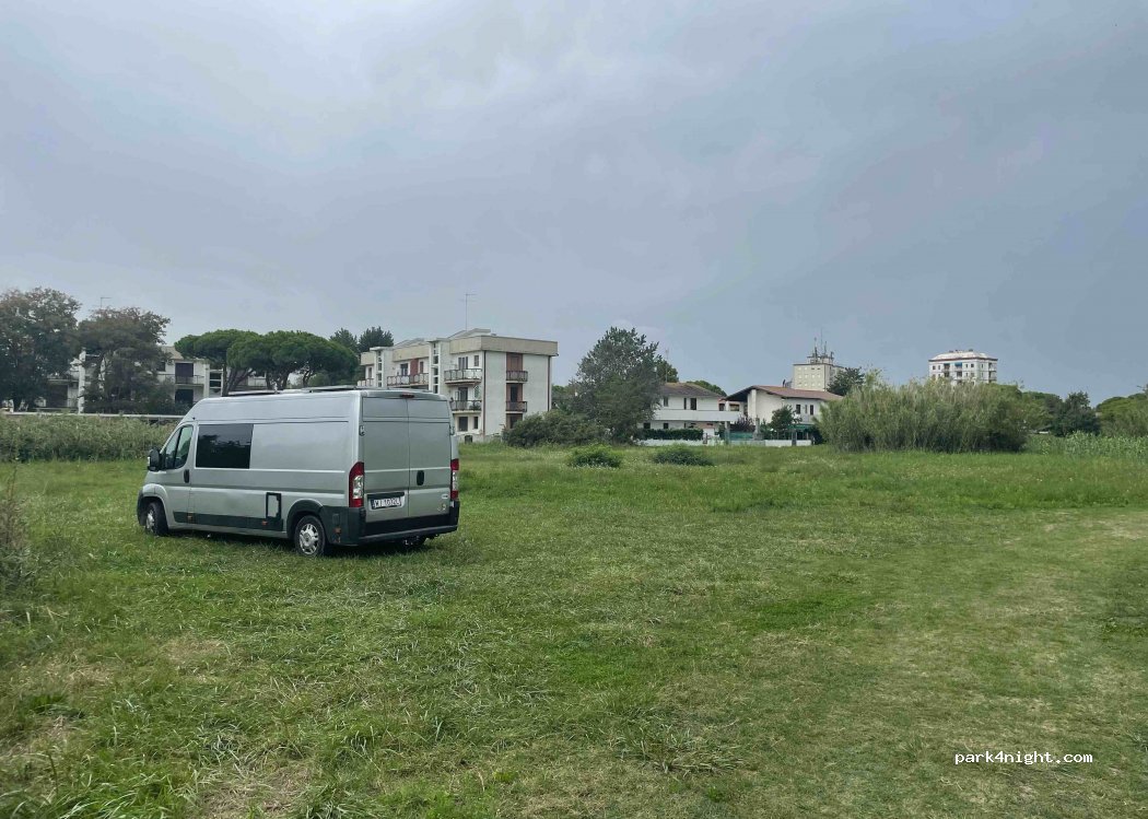 (44022) Lido delle Nazioni - 25 Viale Canarie — foto