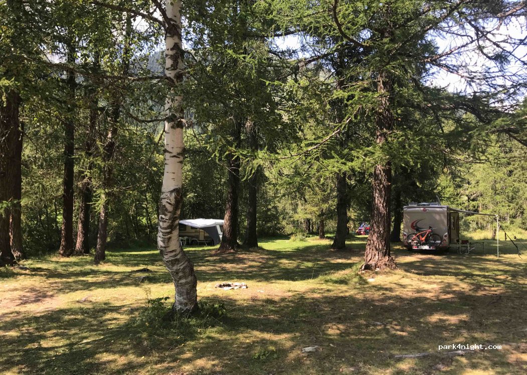 Wald-Stellplatz-Rhodania — foto