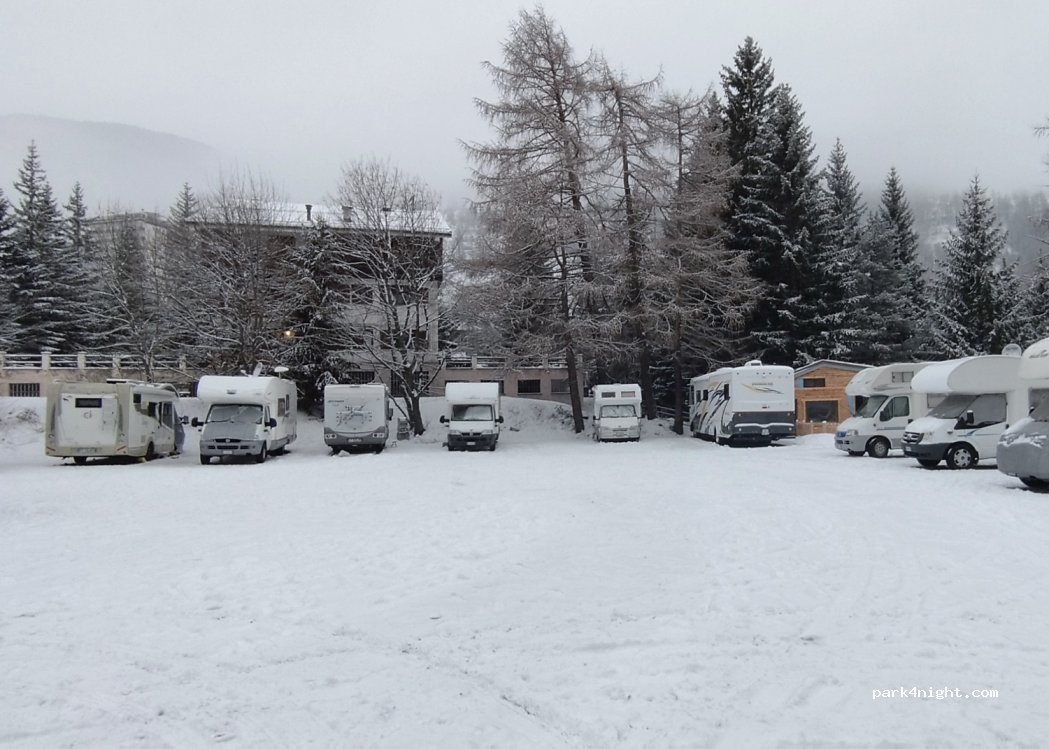 Area Sosta Camper - — foto
