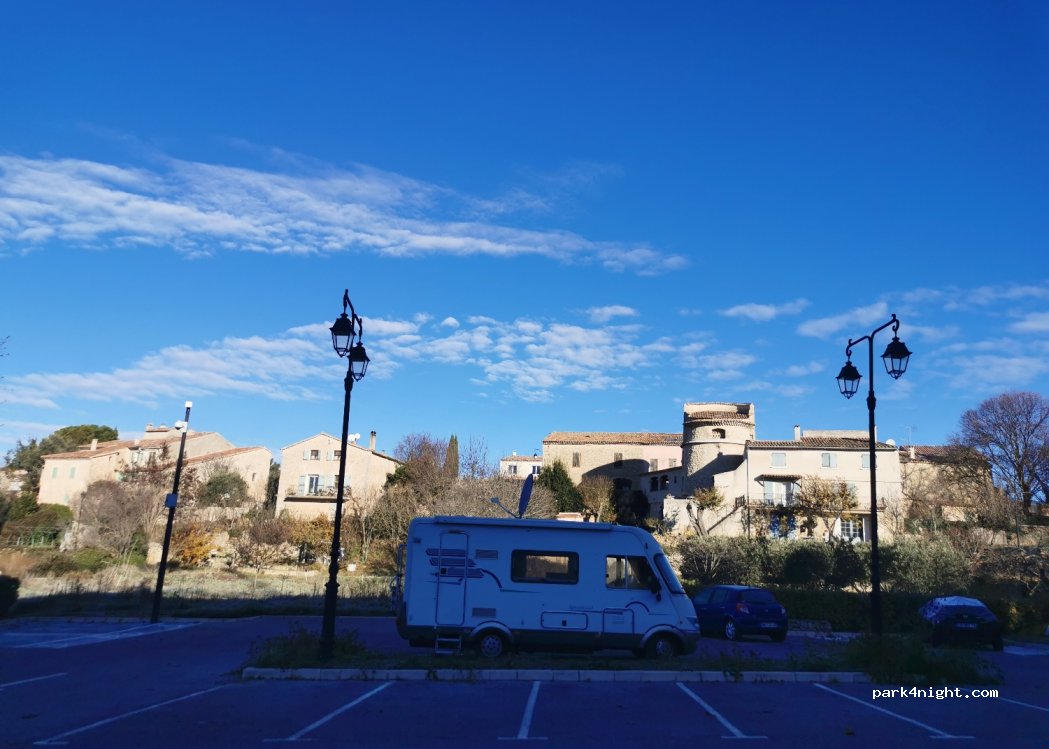 (83630) Artignosc-sur-Verdon - 3 Place Générale de Gaulle — foto 3