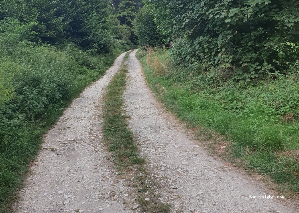(73800) Sainte-Hélène-du-Lac - Unnamed Road — foto 2