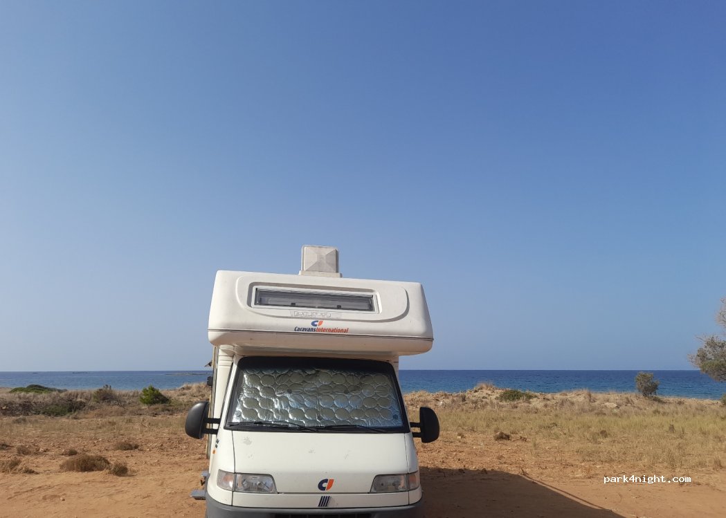 (230 53) Monemvasia - Unnamed Road — foto 3