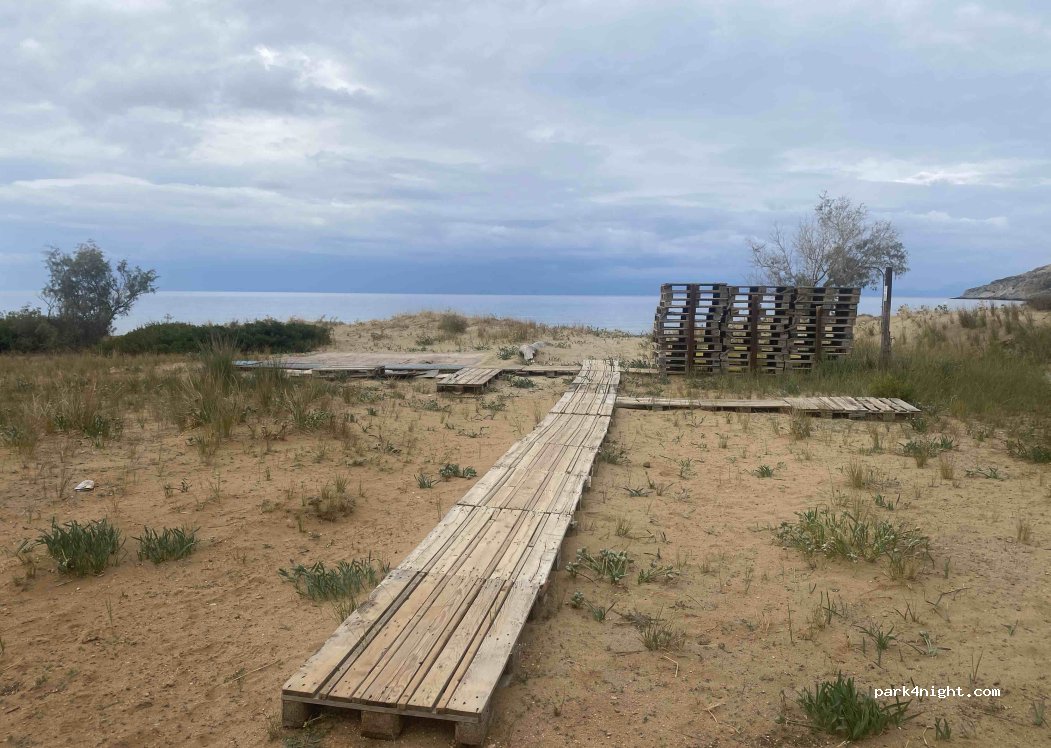 (230 53) Monemvasia - Unnamed Road — foto 4