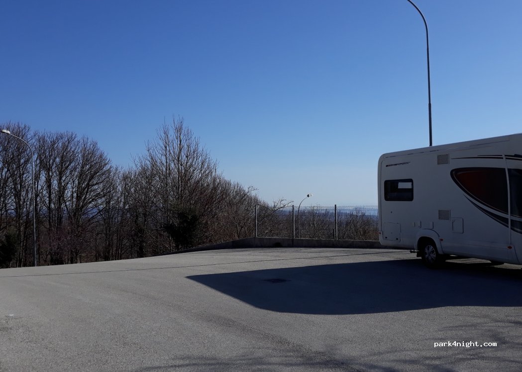 (83014) Ospedaletto D'alpinolo - 11 Piazza Partenio — foto 4