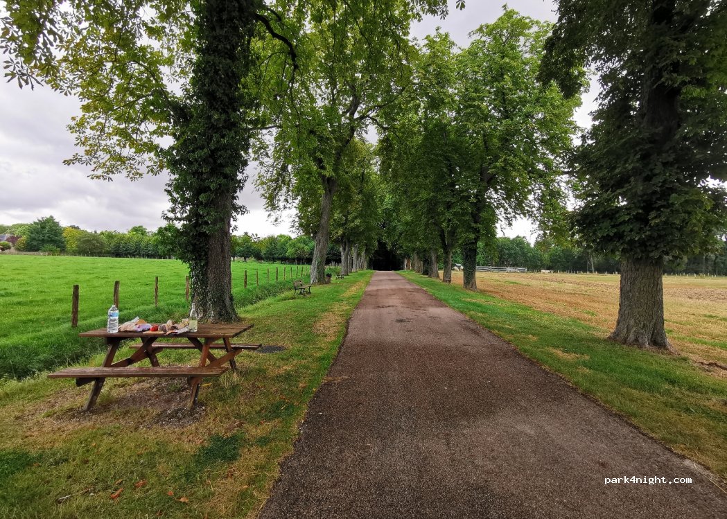 (10500) Rosnay-l'Hôpital - 7 Faubourg Saint-Sauveur — foto 2
