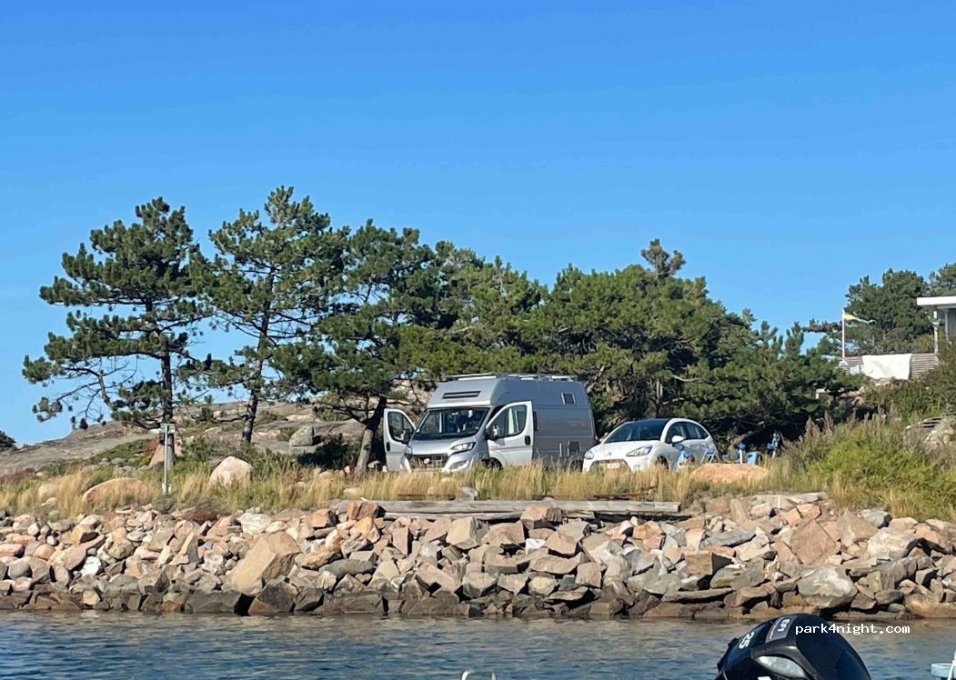 (457 47) Hamburgsund - 25 Havsvägen — foto 2