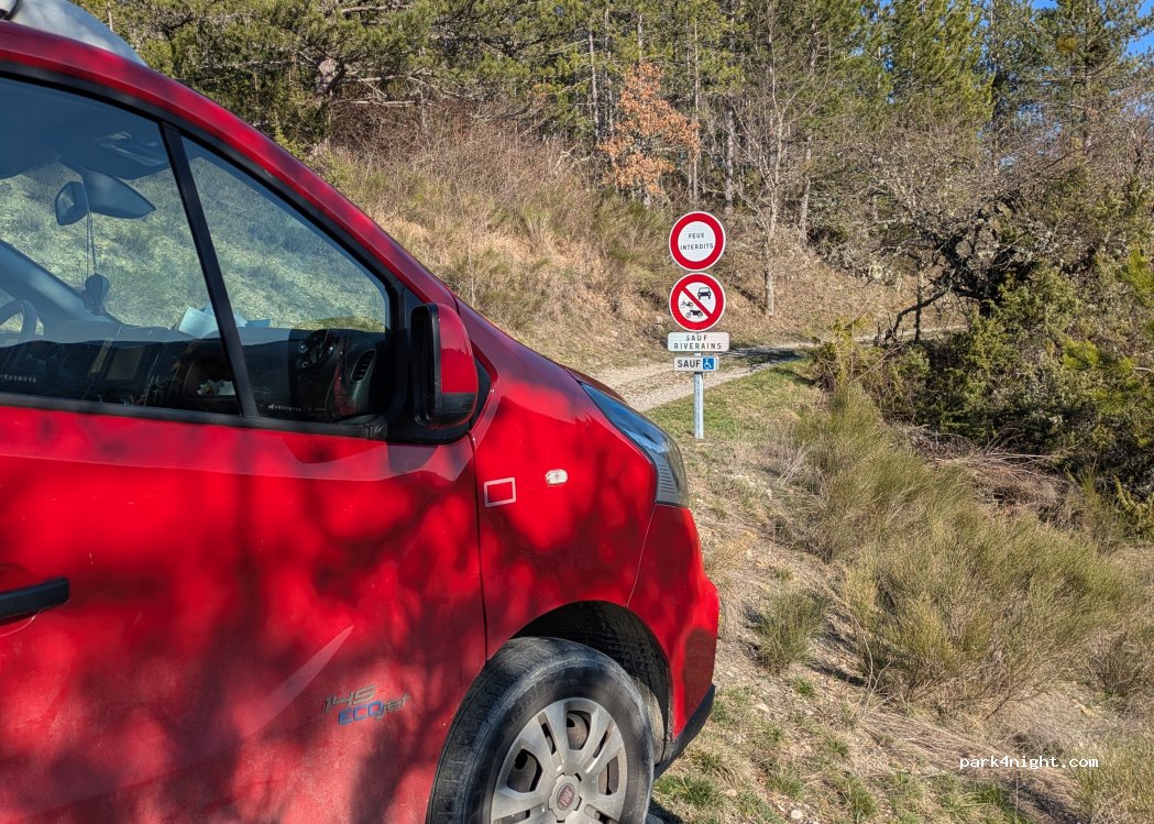 (05700) Étoile-Saint-Cyrice - Unnamed Road — foto 4
