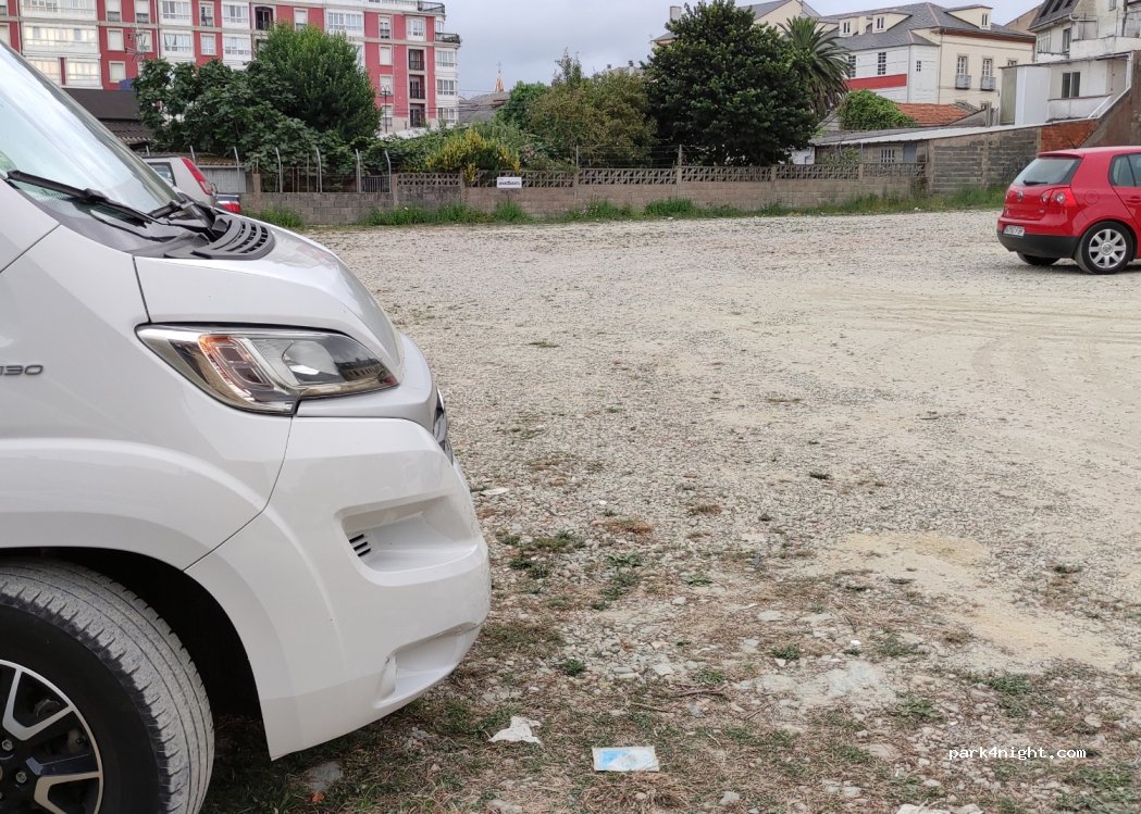 (27710) Ribadeo - 20 Rúa Julio Lazúrtegui — foto