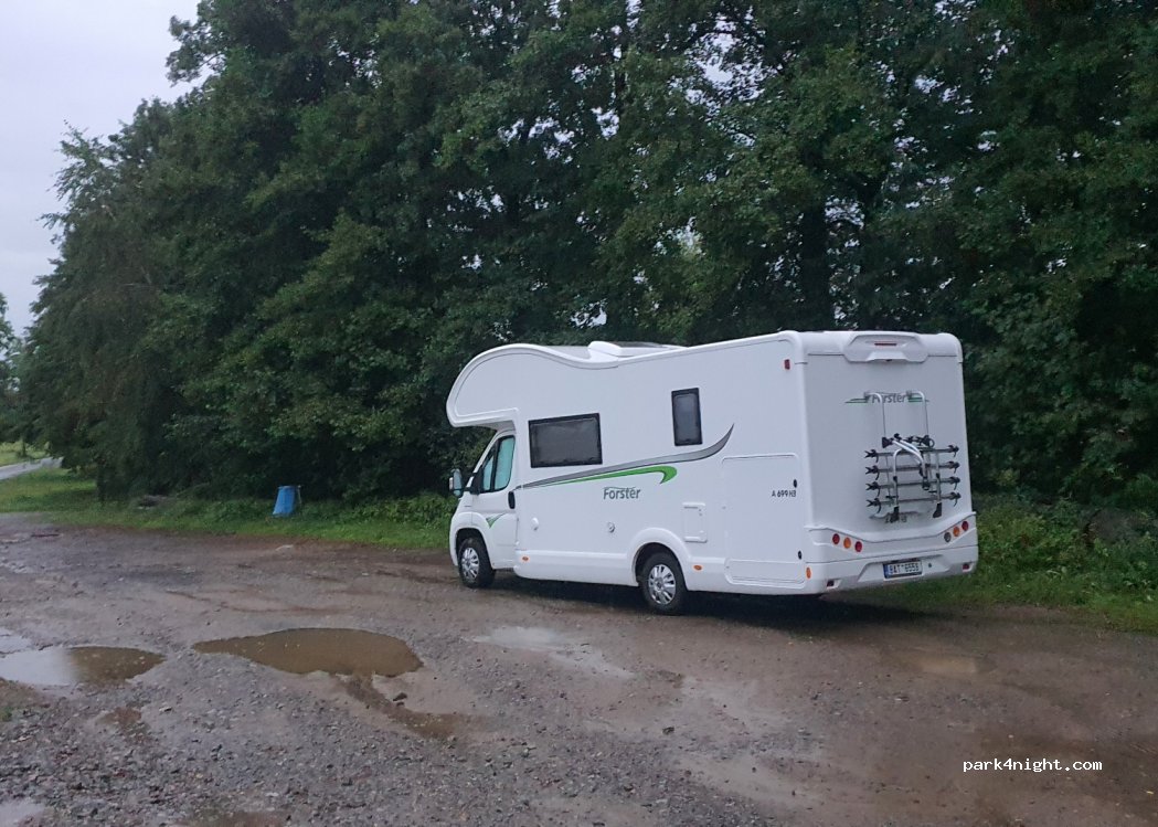 (588 56) Řásná - 11264 — foto 2