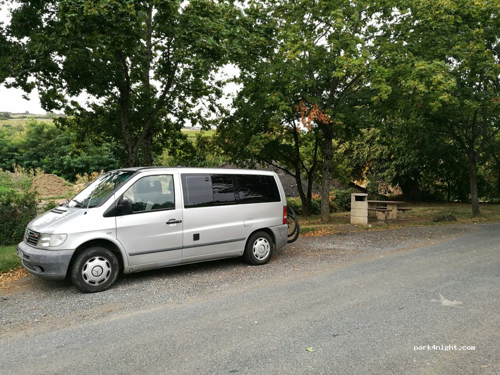(69640) Rivolet - Route de Rivolet — foto 2