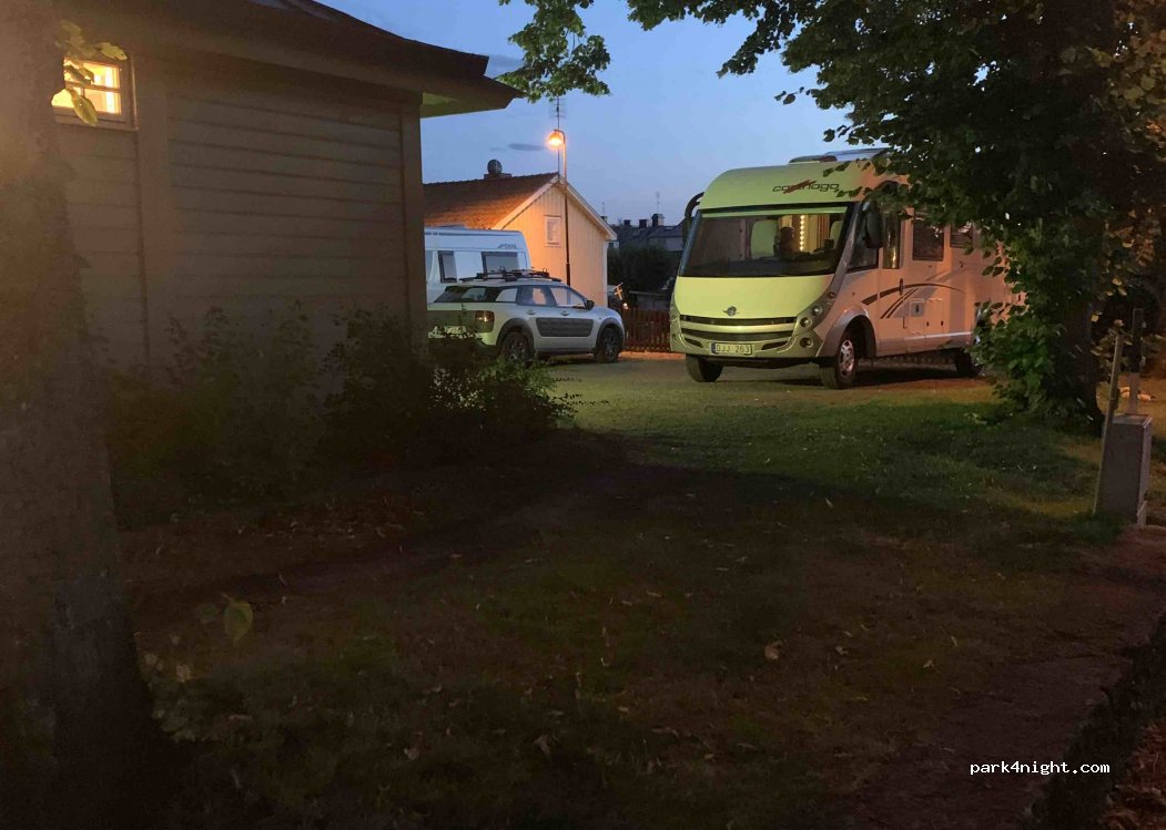 (592 30) Vadstena - 31 Storgatan — foto 2