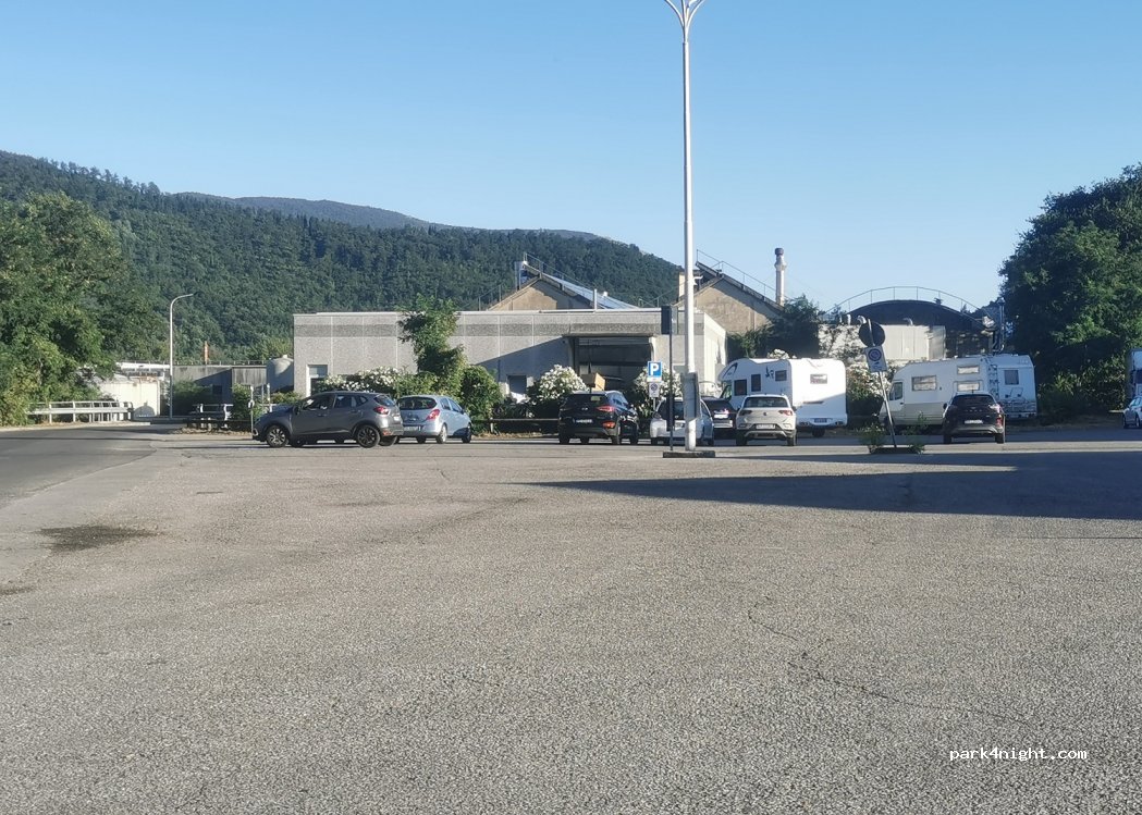 (59021) Vaiano - 24 Via dell'Argine — foto
