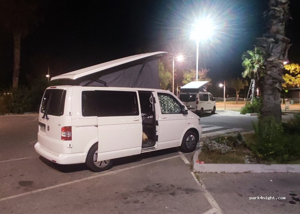(83000) Toulon - 575 Avenue de la Tour Royale — foto 4