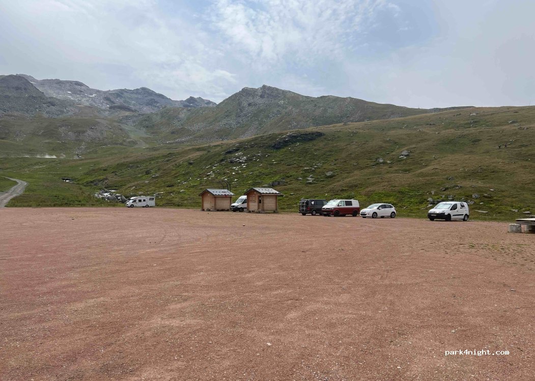 (73440) Les Belleville - Unnamed Road — foto 3