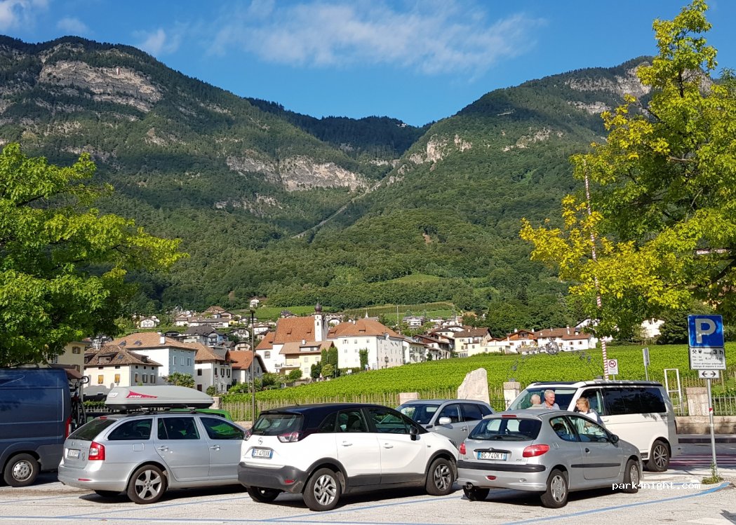 (39052) Kaltern - 1 Maria-Theresien-Straße — foto 2