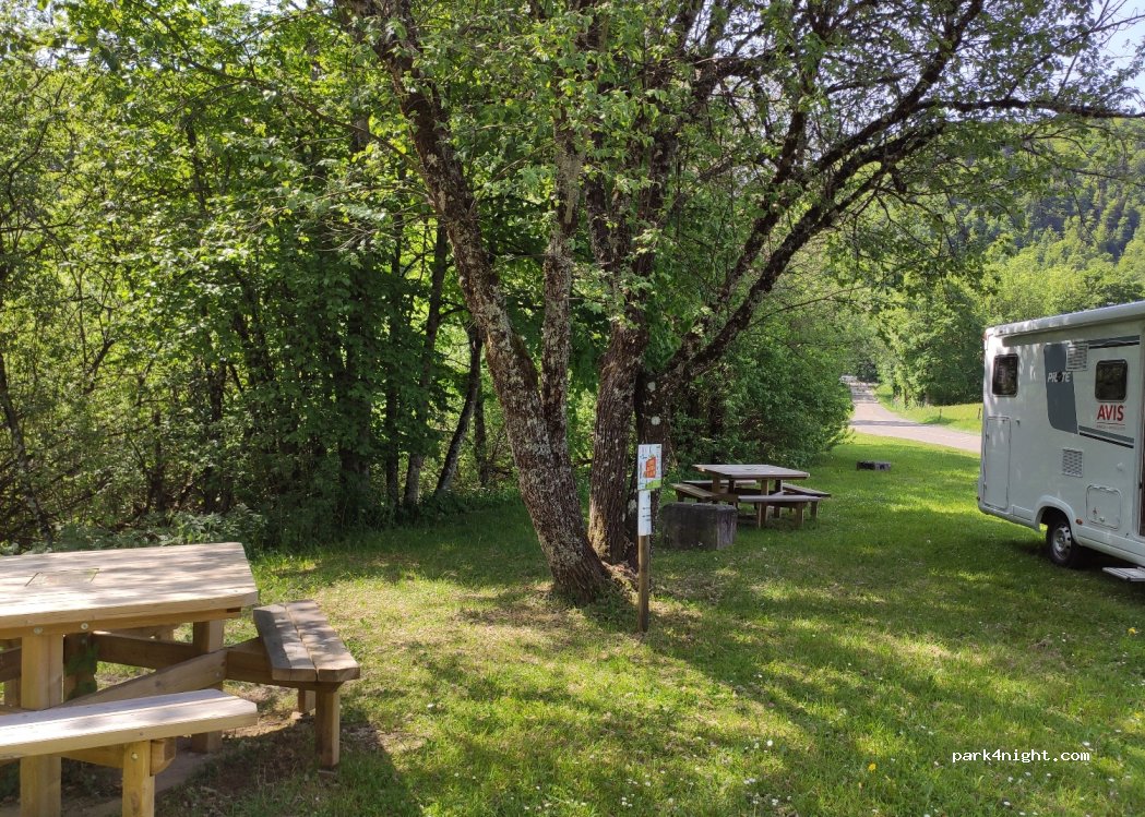 (39150) Les Planches-en-Montagne - 6 Rue du Clos de la Perdrix — foto
