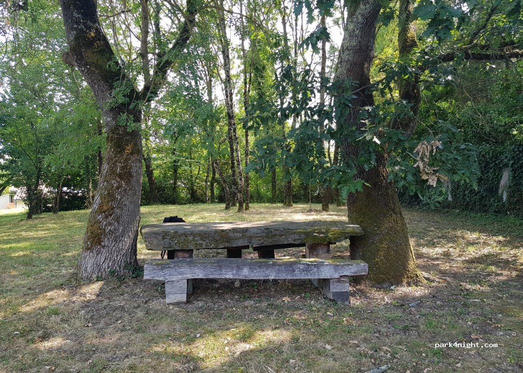 (32450) Saint-Élix-d'Astarac - Unnamed Road — foto 3
