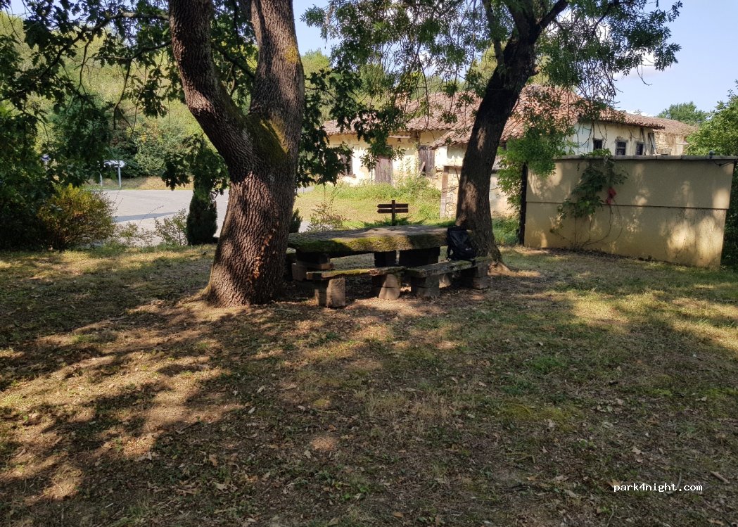 (32450) Saint-Élix-d'Astarac - Unnamed Road — foto 4