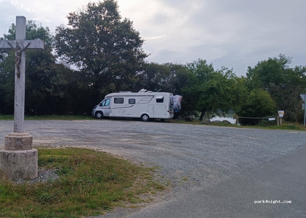 (79700) Saint-Pierre-des-Échaubrognes - D28 — foto 2