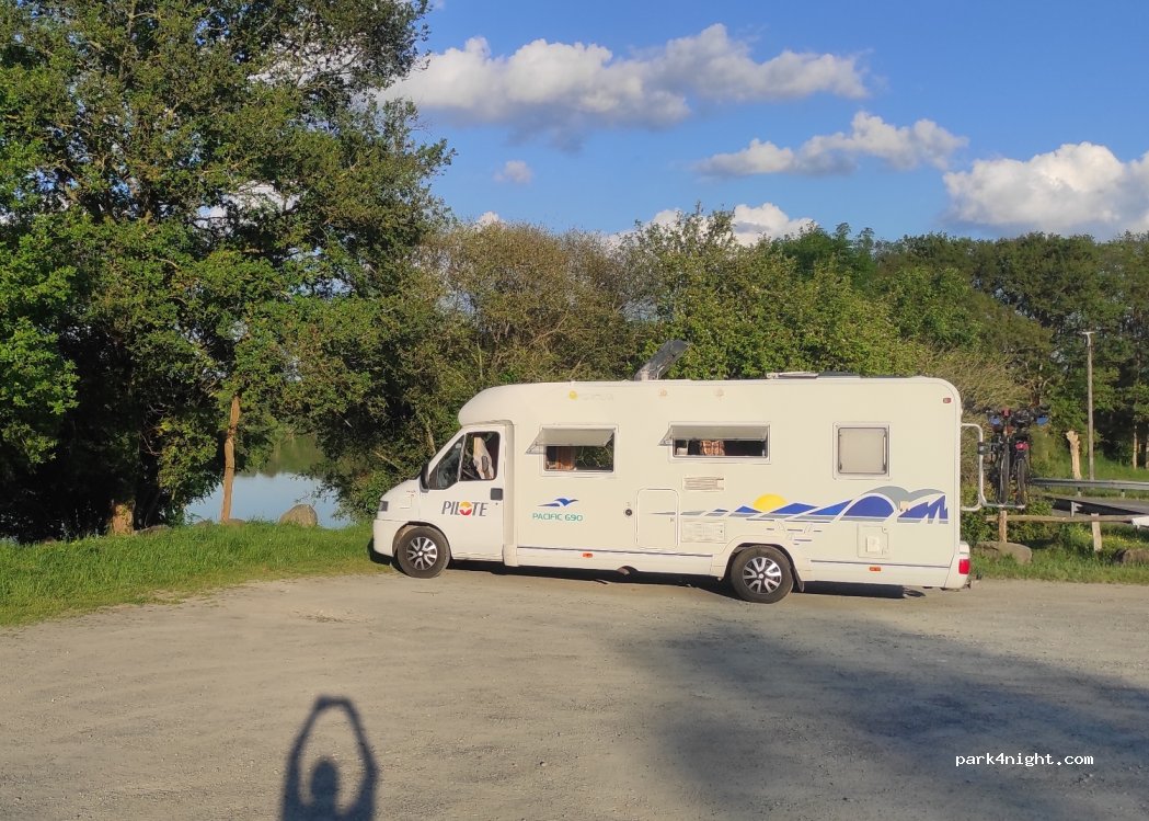 (79700) Saint-Pierre-des-Échaubrognes - D28 — foto 3