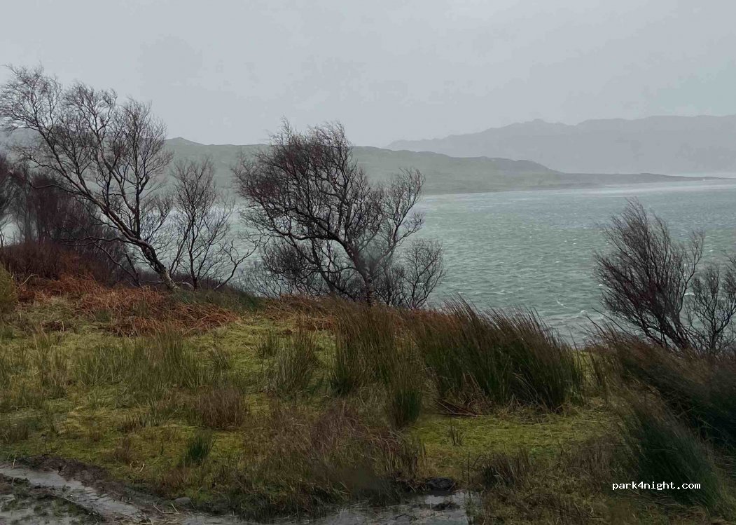 (IV54 8XY) Strathcarron - A896 — foto