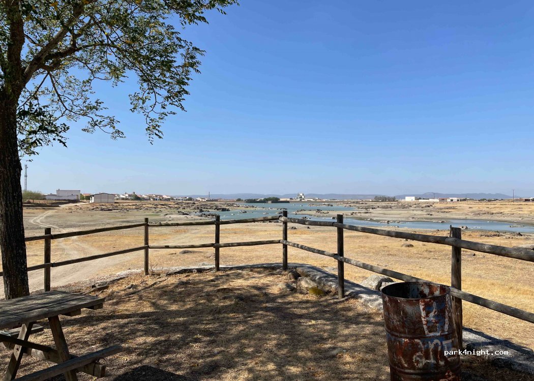 (10900) Arroyo de la Luz - 2 Lugar Valcajadillo — foto 4