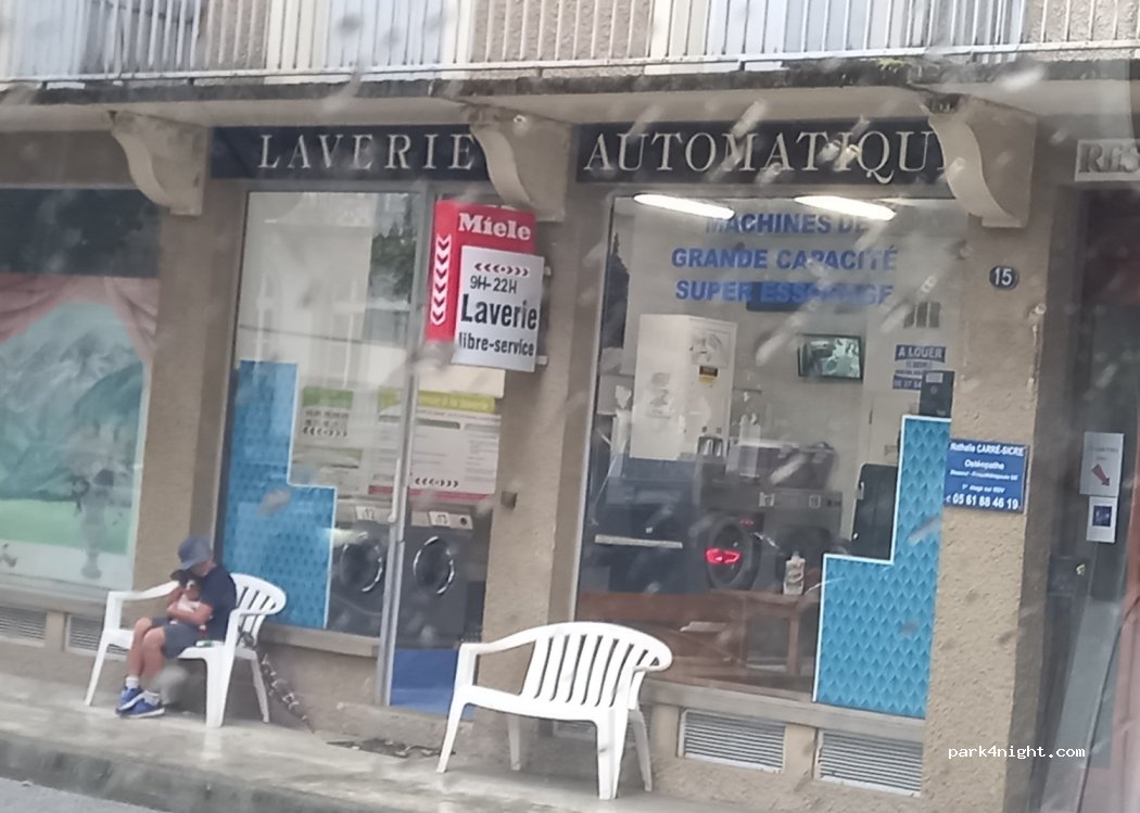 (31110) Bagnères-de-Luchon - 13 Allée des Bains — foto