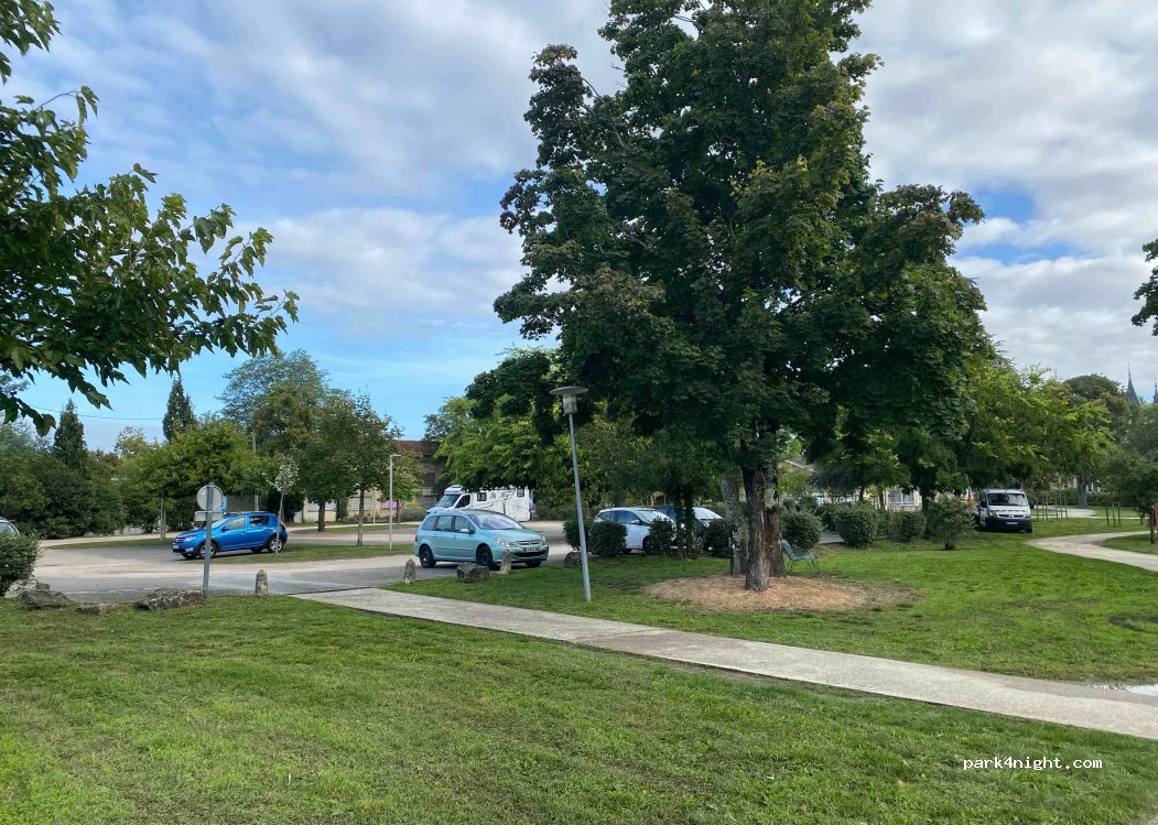 (33600) Pessac - 30 Avenue Pierre Castaing — foto 3