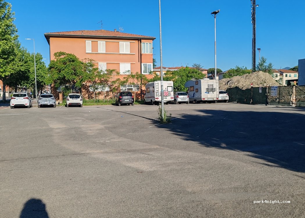 (56025) Pontedera - 35 Via Indipendenza — foto