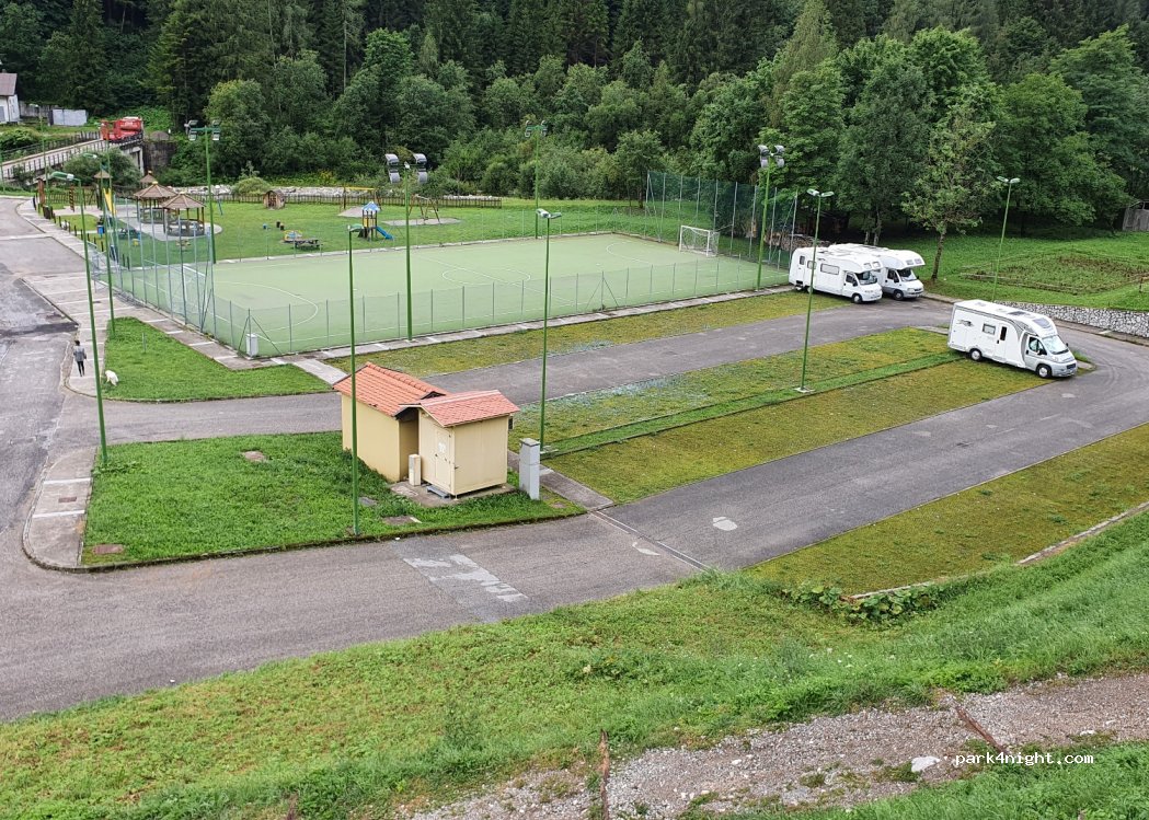 (33020) Forni Avoltri - 24 Corso Italia — foto