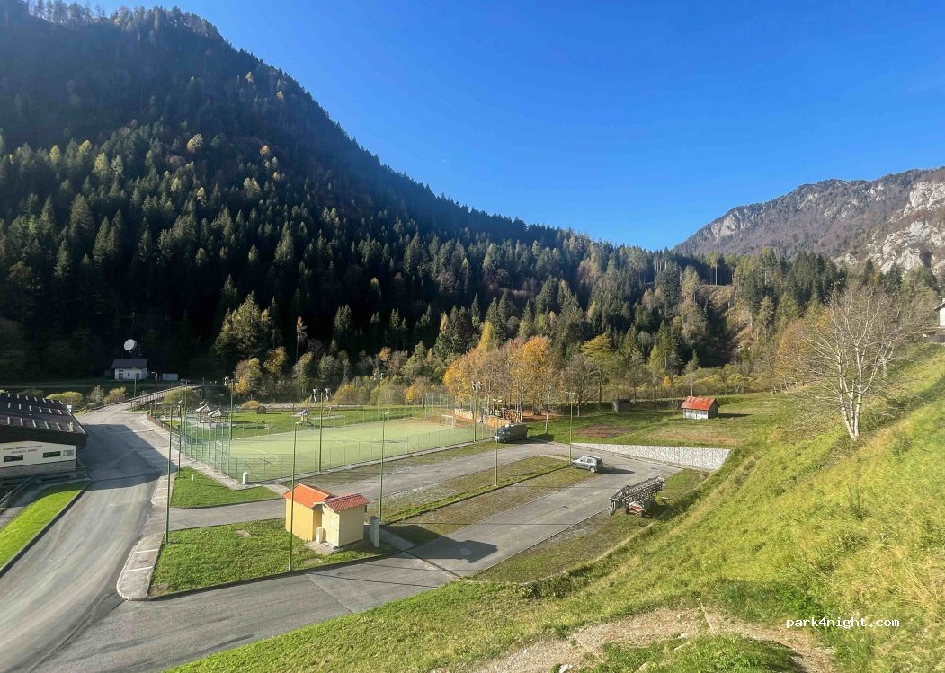 (33020) Forni Avoltri - 24 Corso Italia — foto 2