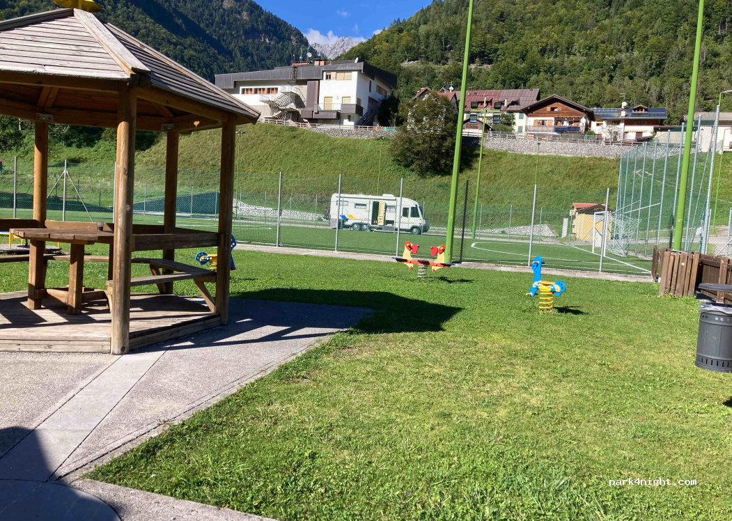 (33020) Forni Avoltri - 24 Corso Italia — foto 3