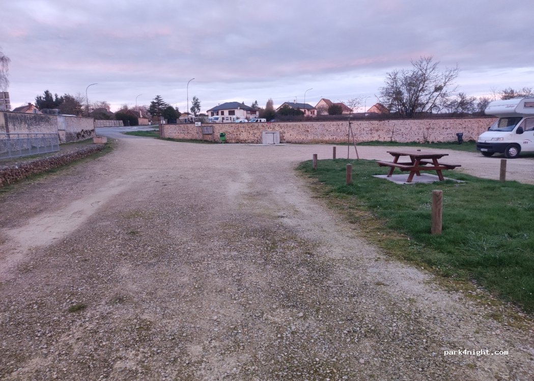 (28270) Brezolles - Rue de Verneuil — foto 2