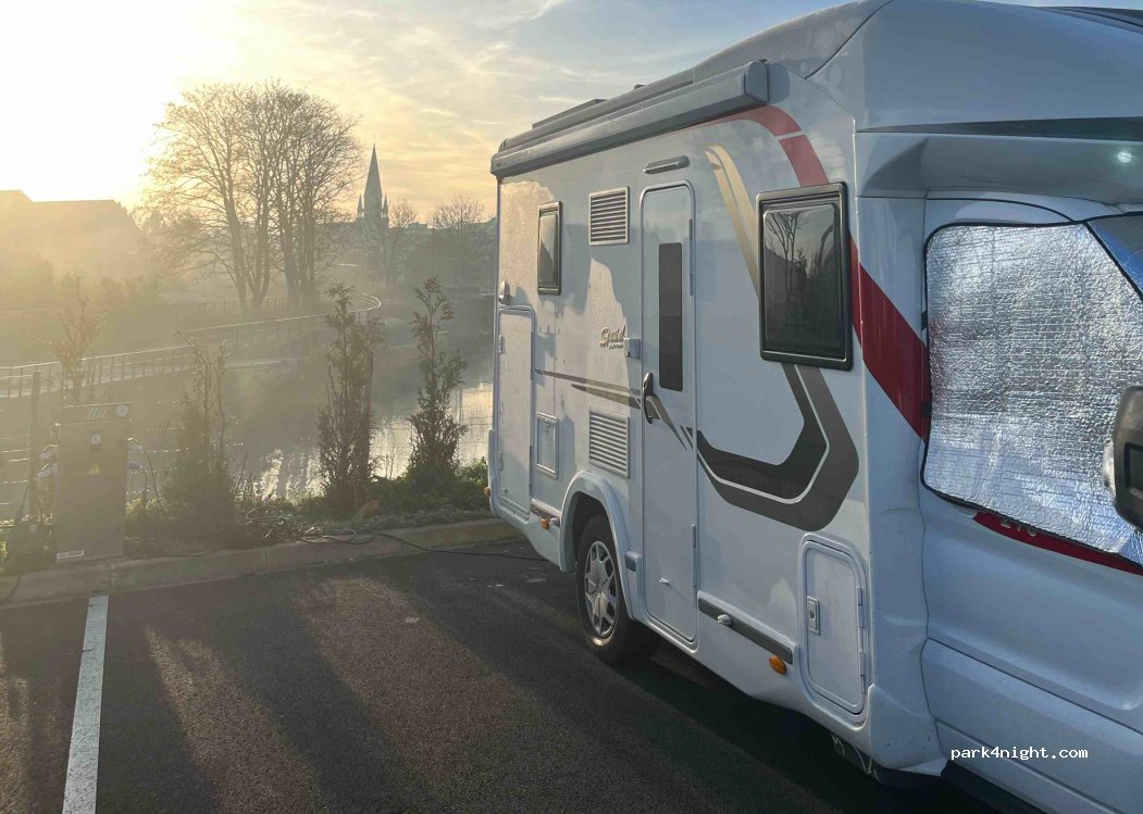 Aire camping-car Arras Vallée de la Scarpe — foto 4