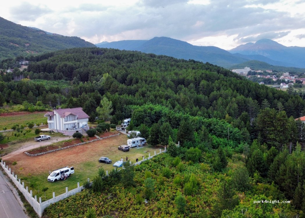 Junik Camping — foto 2