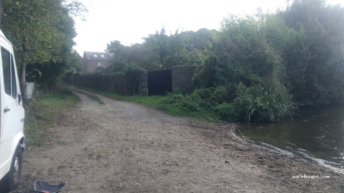(22690) La Vicomté-sur-Rance - Unnamed Road — foto
