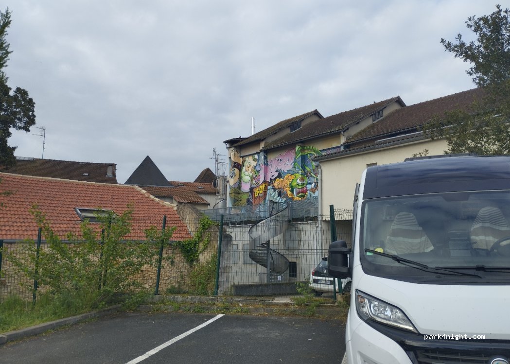 (24100) Bergerac - 12 Rue du Périgord — foto