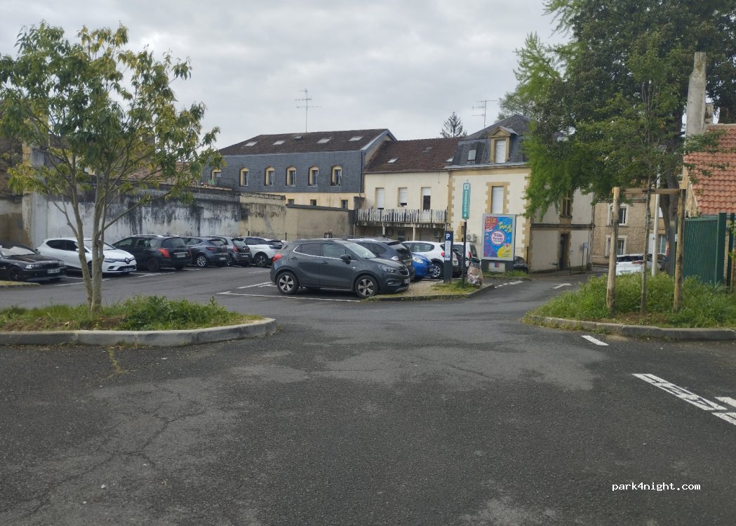 (24100) Bergerac - 12 Rue du Périgord — foto 2