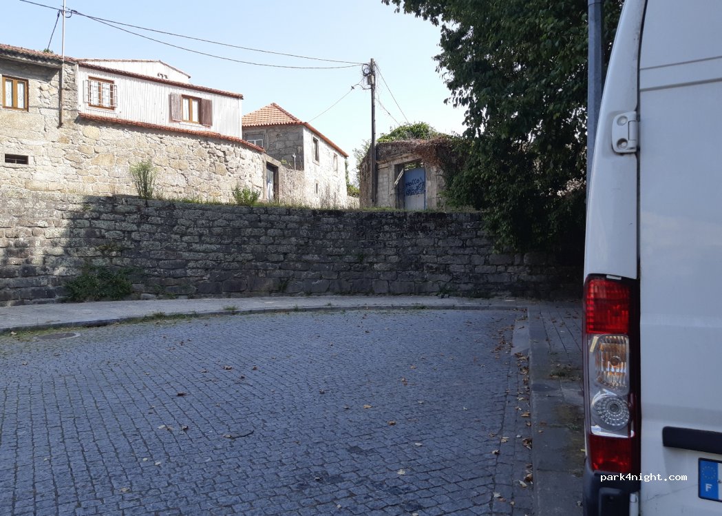 (4300-241) Porto - 54 Rua Conselheiro Correia de Barros — foto 3