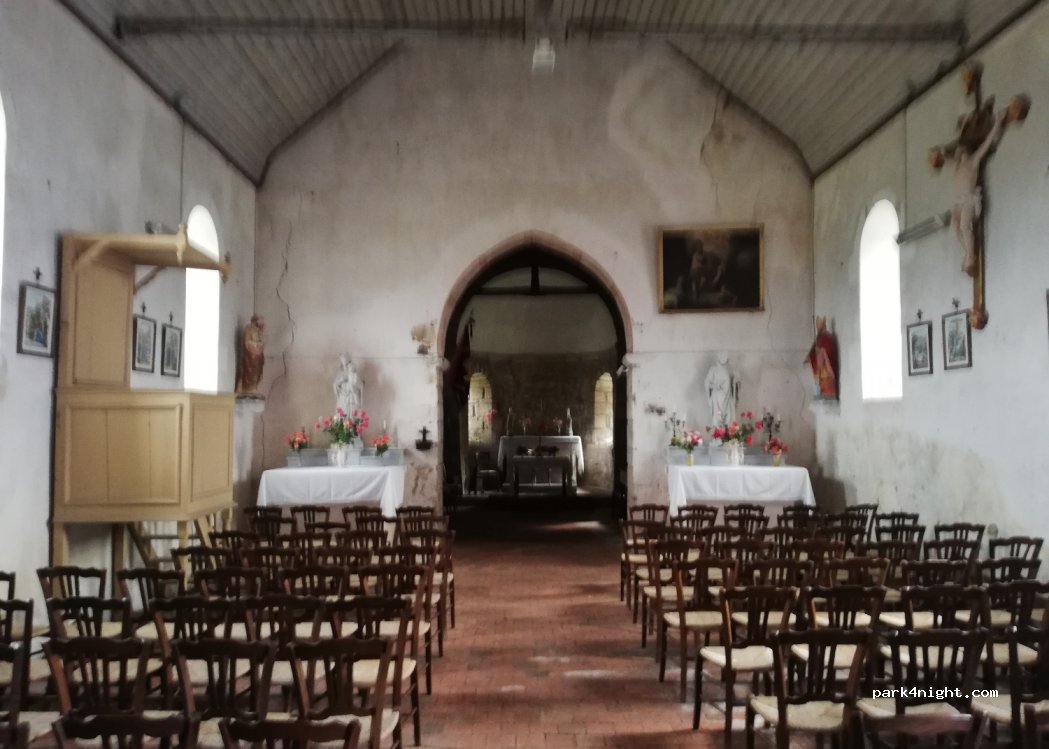 (36160) Pouligny-Saint-Martin - Le Bourg — foto 3