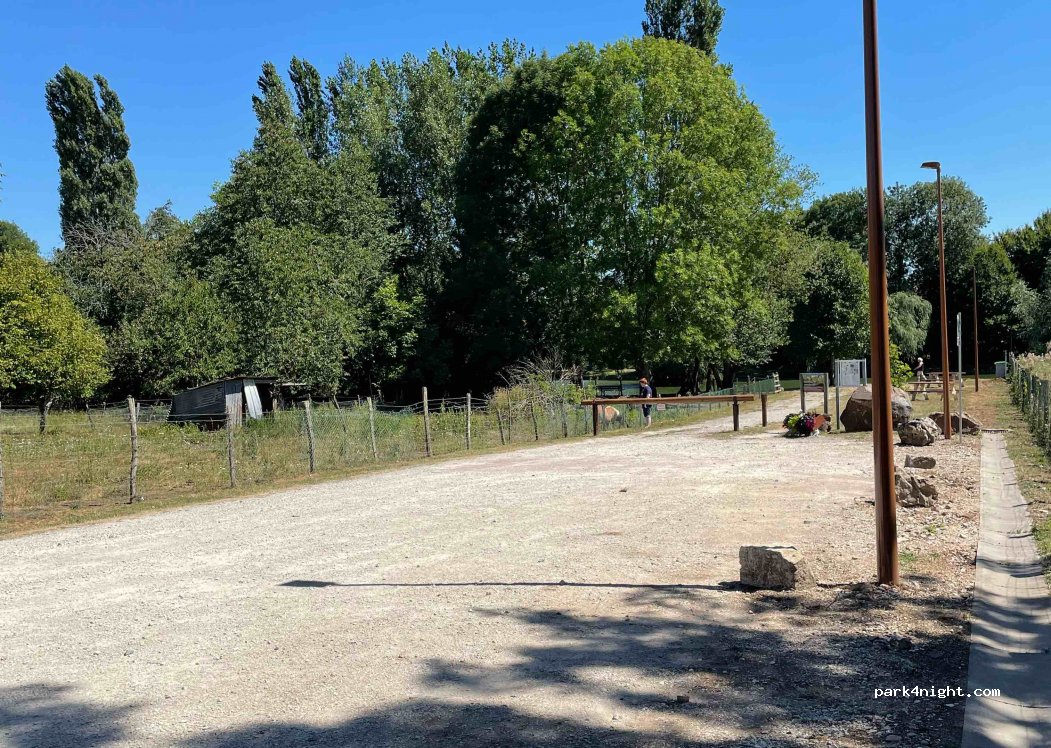 (89320) Arces-Dilo - 4 Route de Villeneuve l'Archevêque — foto