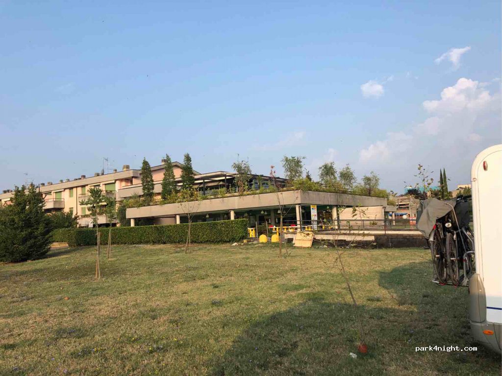 (25019) Sirmione - Piazza Virgilio — foto 3