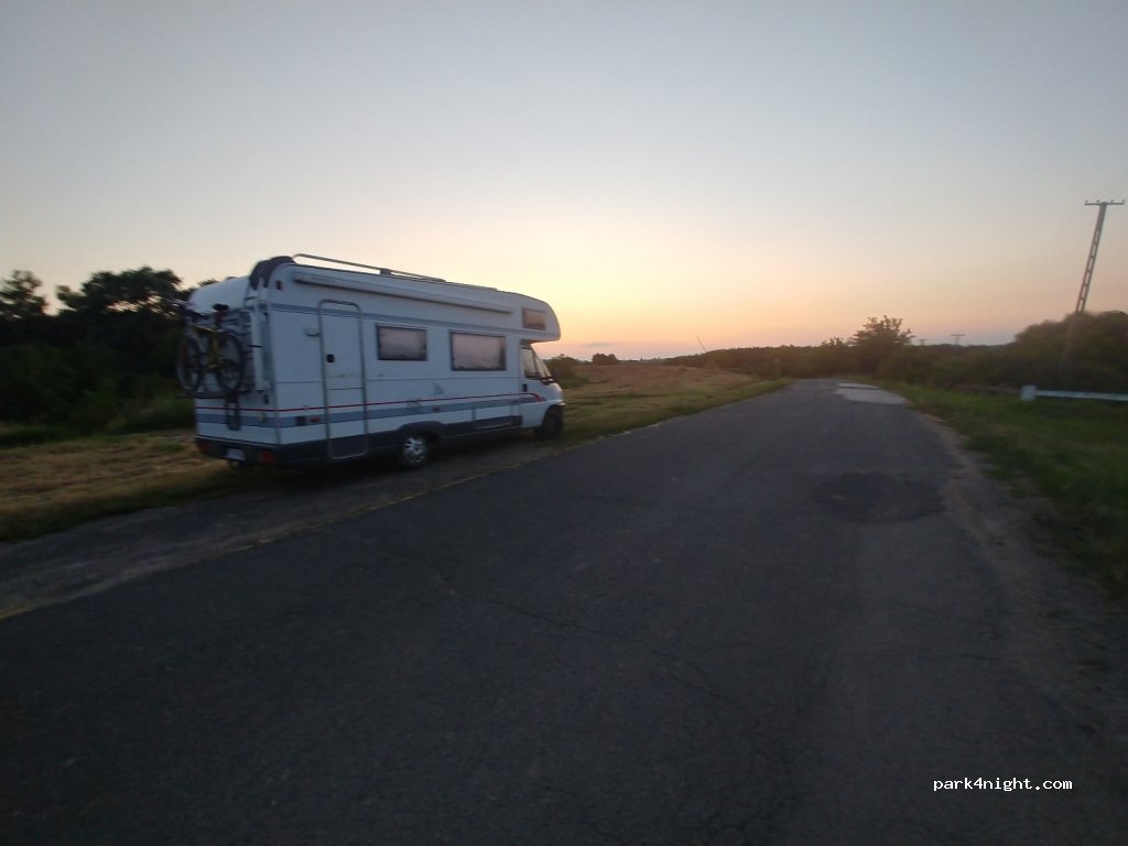 (4765) Komlódtótfalu - Móricz Zsigmond utca — foto 3