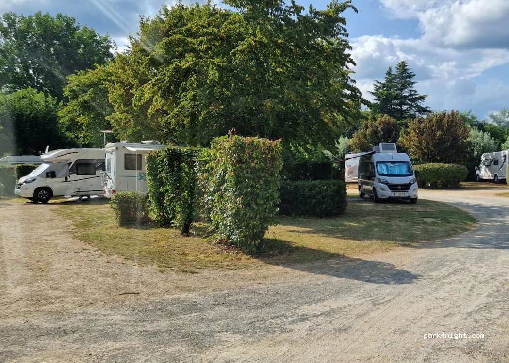 (24620) Les Eyzies-de-Tayac-Sireuil - 25 Avenue de la Préhistoire — foto 3