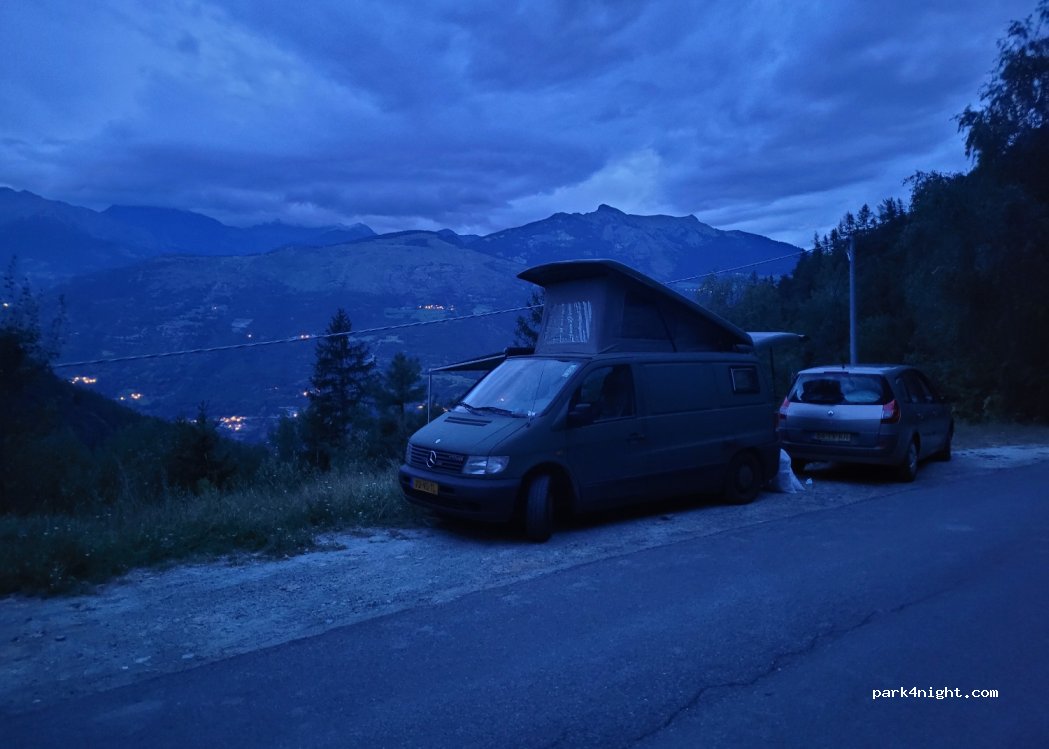(11020) Fénis - Unnamed Road — foto