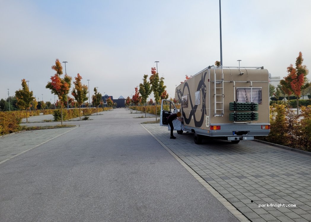 (85055) Ingolstadt - Marie-Curie-Straße — foto