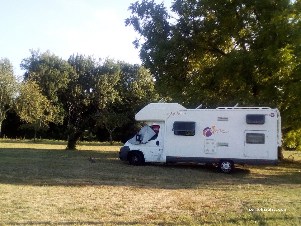 (33730) Uzeste - 39-41 Route de Villandraut — foto 4