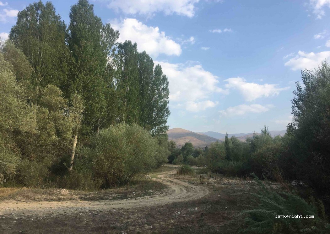 (69000) Arslandede - Unnamed Road — foto