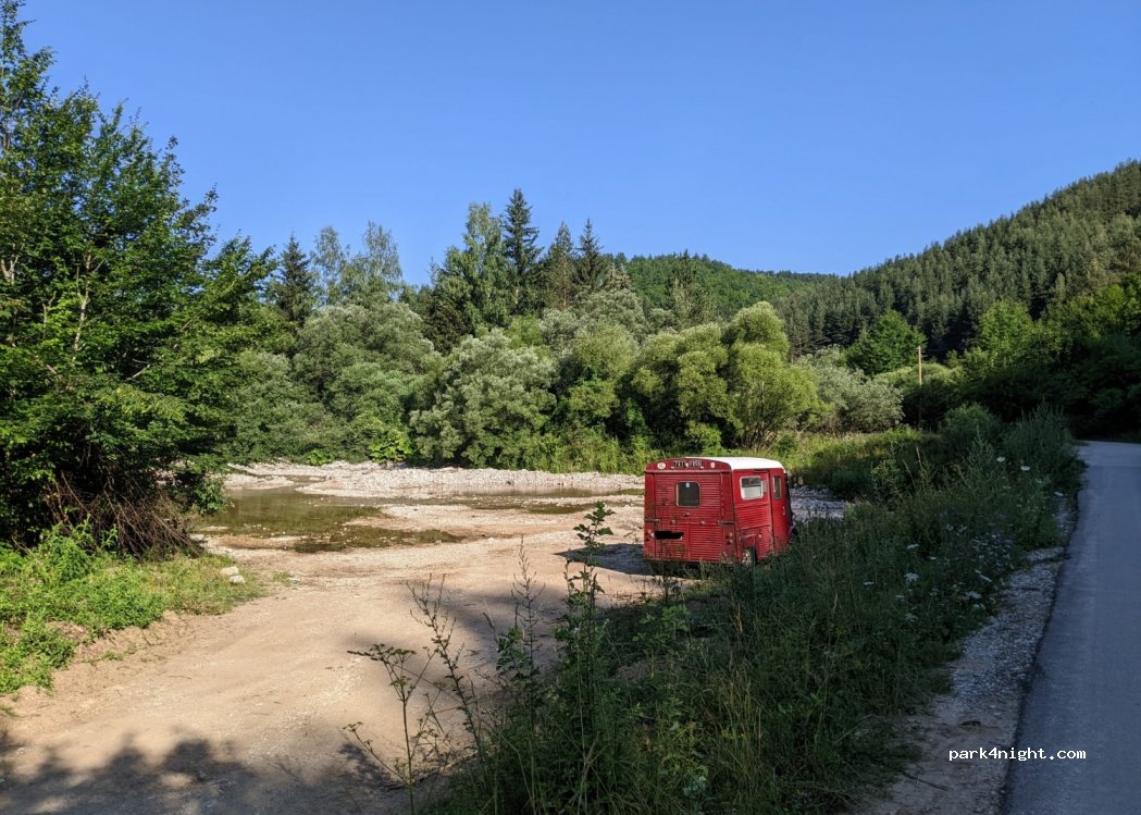 (71220) Trnovo - R442b — foto
