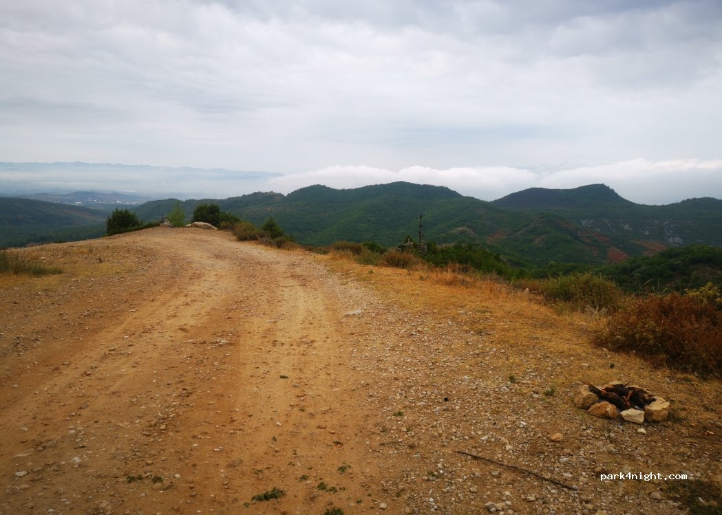 (1501) Krujë - Unnamed Road — foto